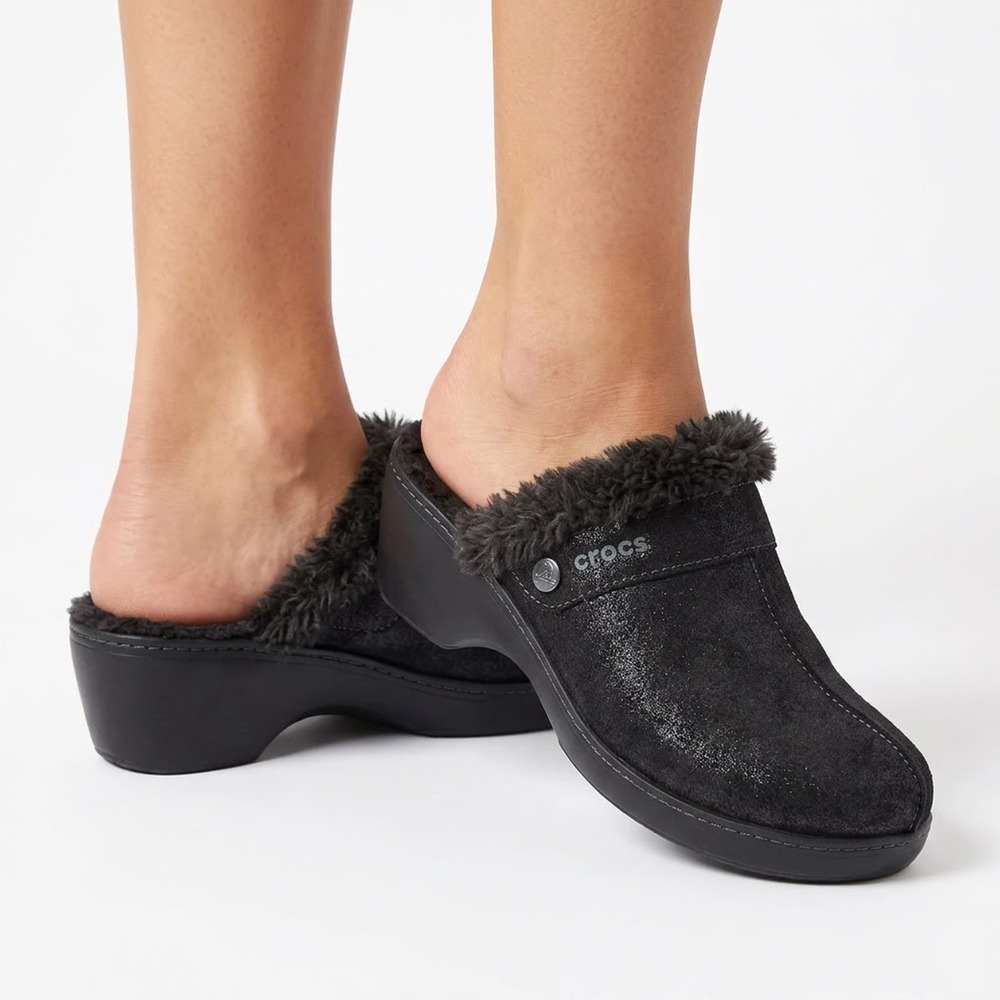 Crocs Sarah Fuzz Lined Clog Black Faux Fur Wedge Mules Womens Size 8